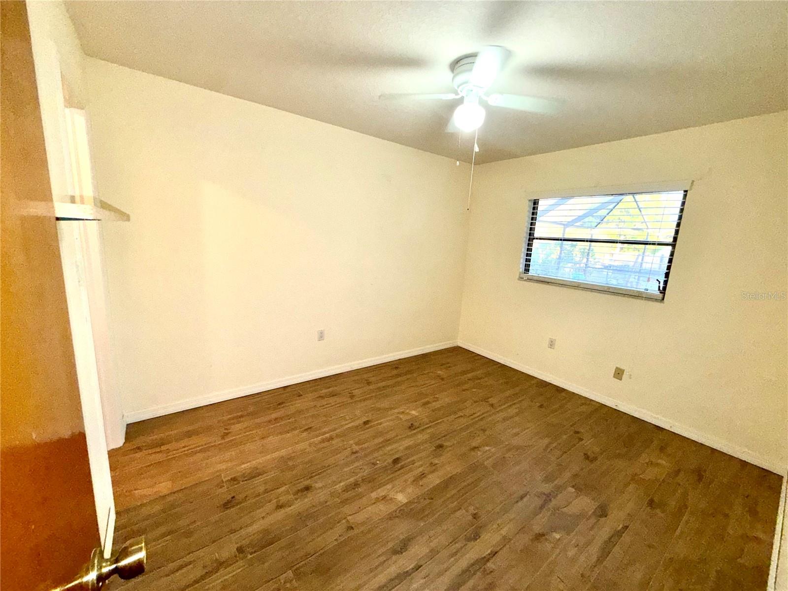 Image 26 of 29 For 21466 Sheldon Avenue