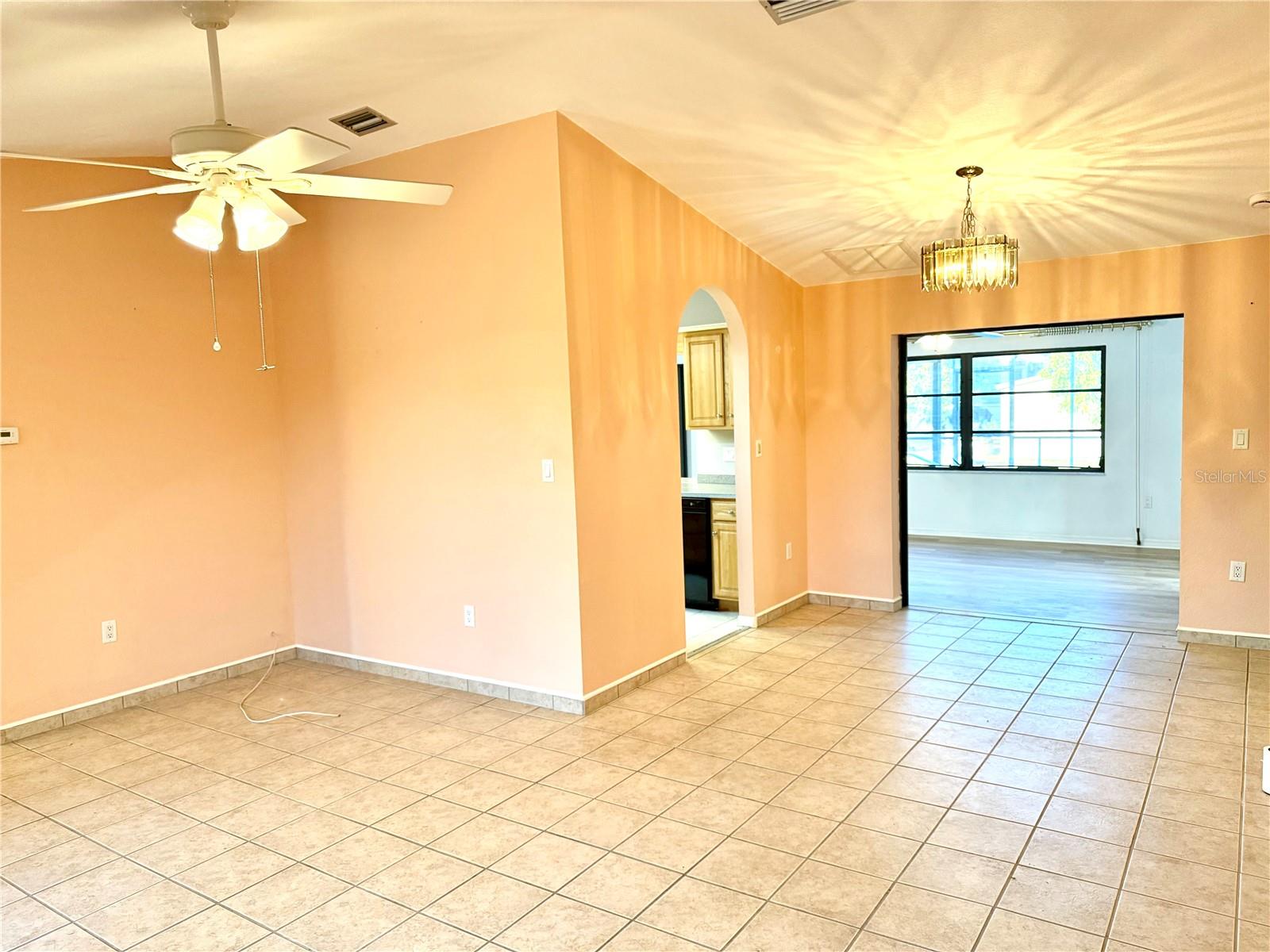 Image 7 of 29 For 21466 Sheldon Avenue