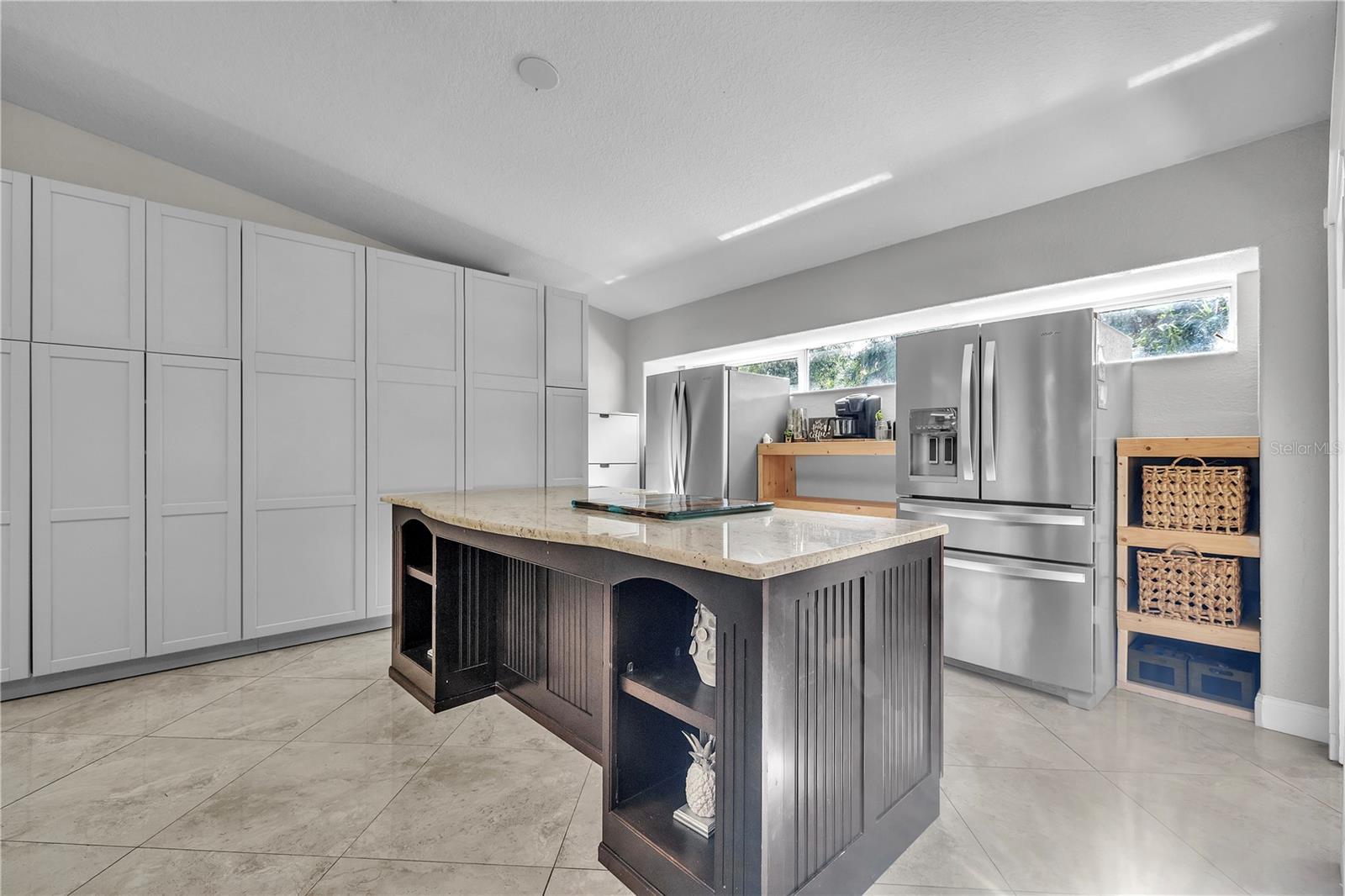 Image 20 of 94 For 3694 Crandon Road