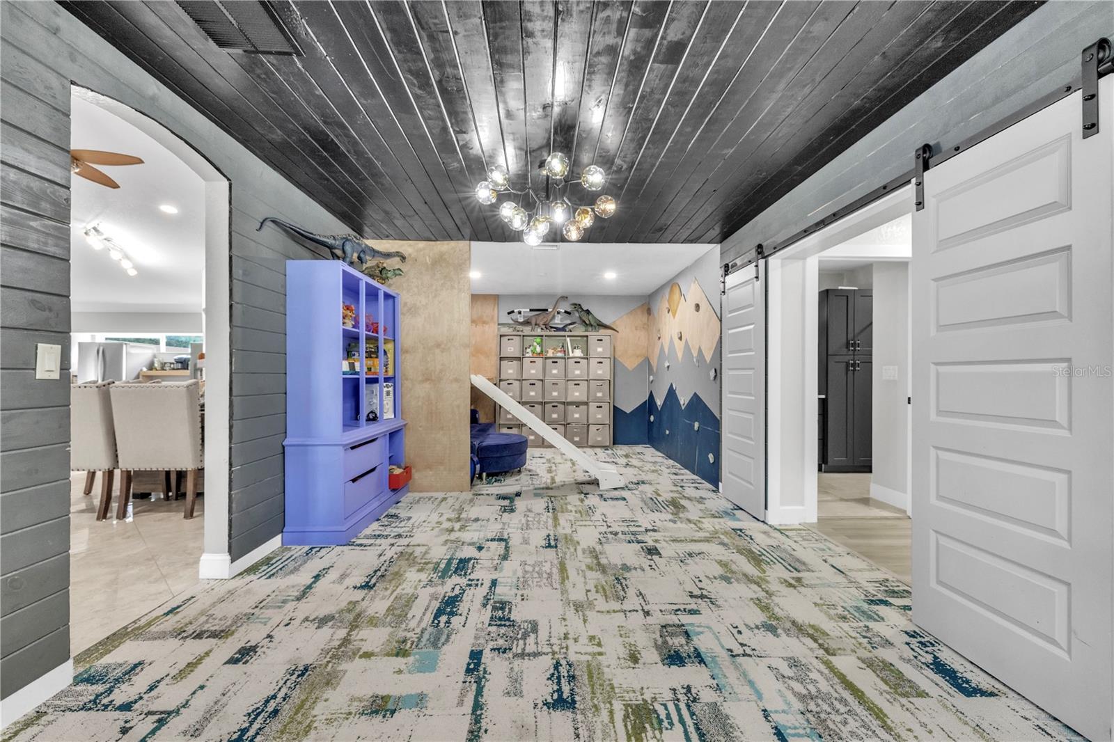 Image 22 of 94 For 3694 Crandon Road