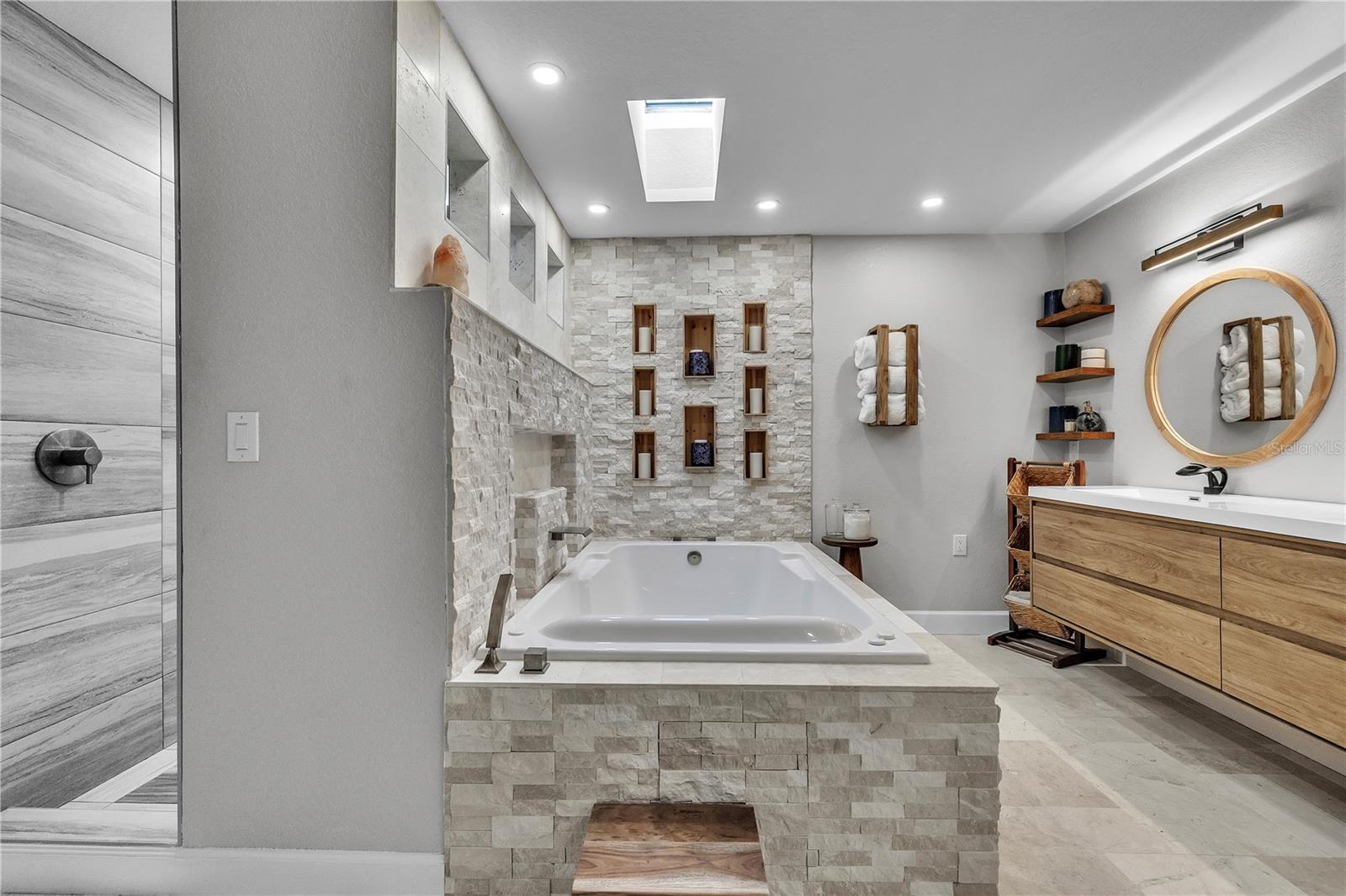 Image 45 of 94 For 3694 Crandon Road