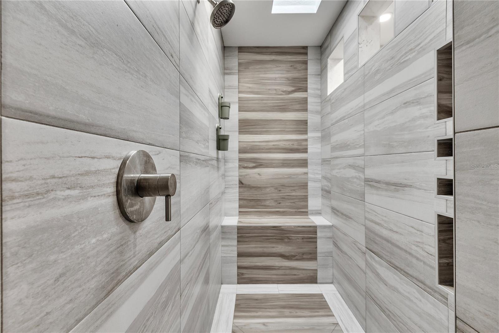 Image 49 of 94 For 3694 Crandon Road