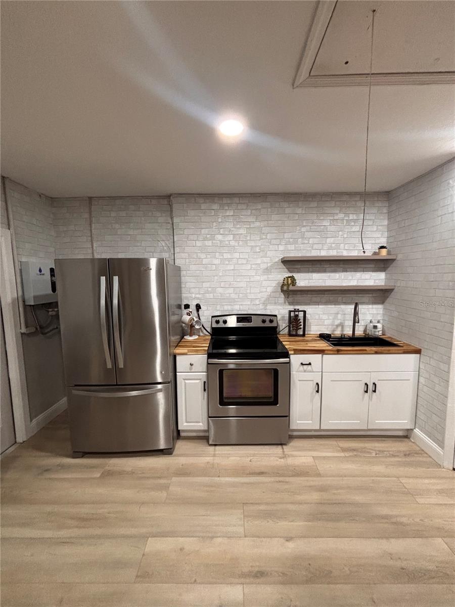 Image 85 of 94 For 3694 Crandon Road