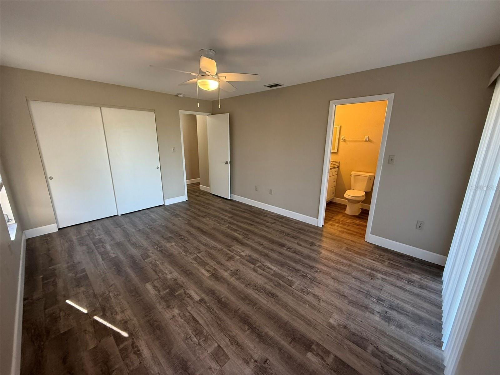 Image 8 of 13 For 3111 Riverside Drive B