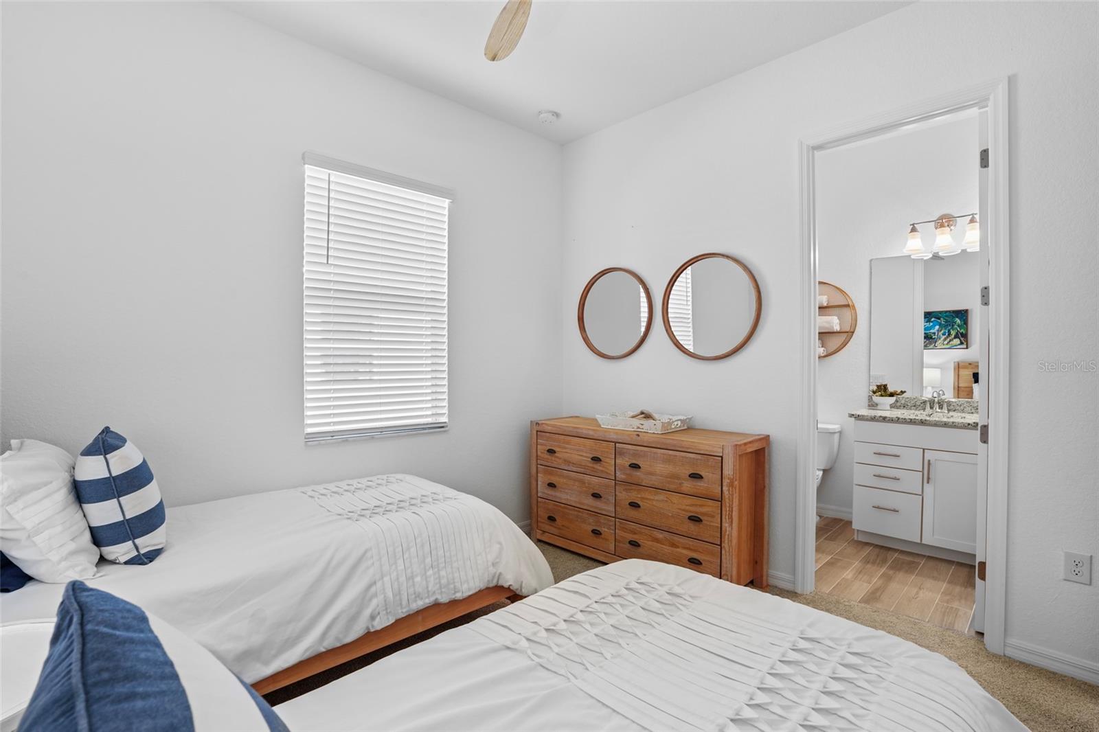 Image 25 of 73 For 14724 Cherry Blossom Way