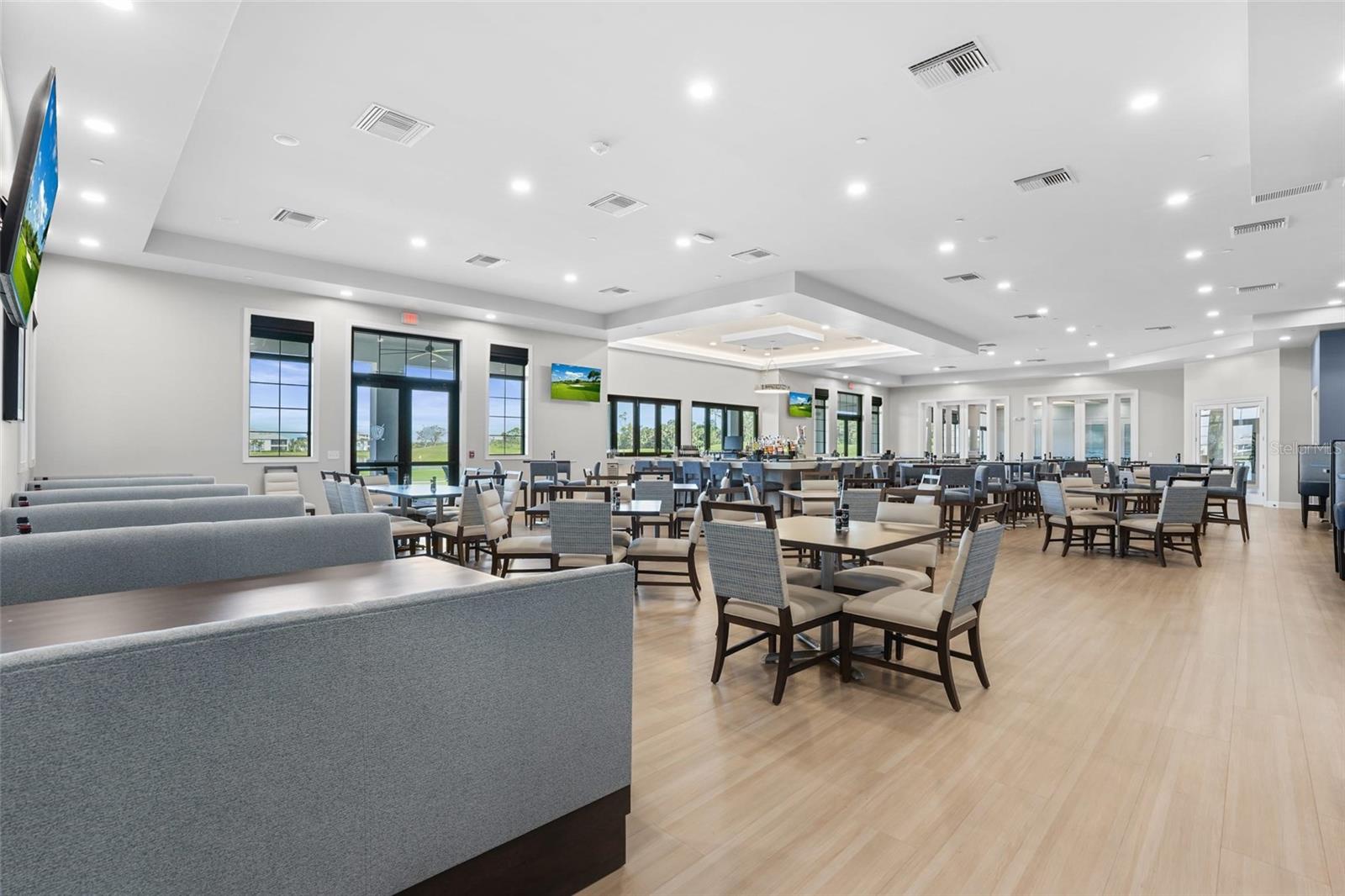 Image 47 of 73 For 14724 Cherry Blossom Way