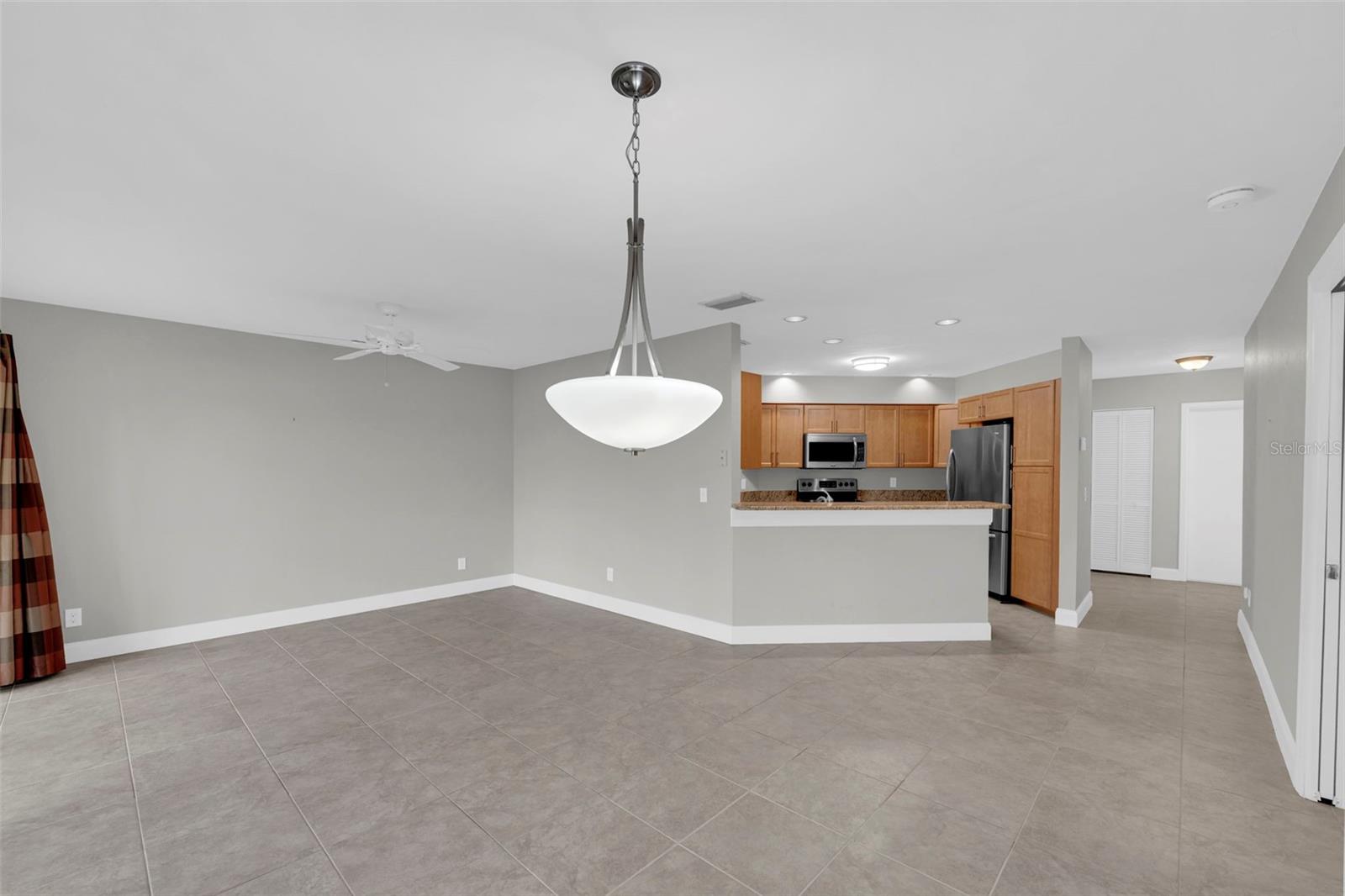 Image 13 of 36 For 7150 Golden Eagle Court 213