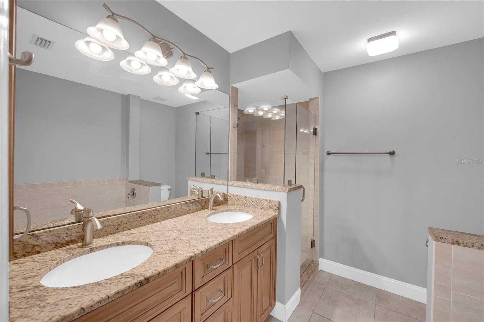 Image 18 of 36 For 7150 Golden Eagle Court 213