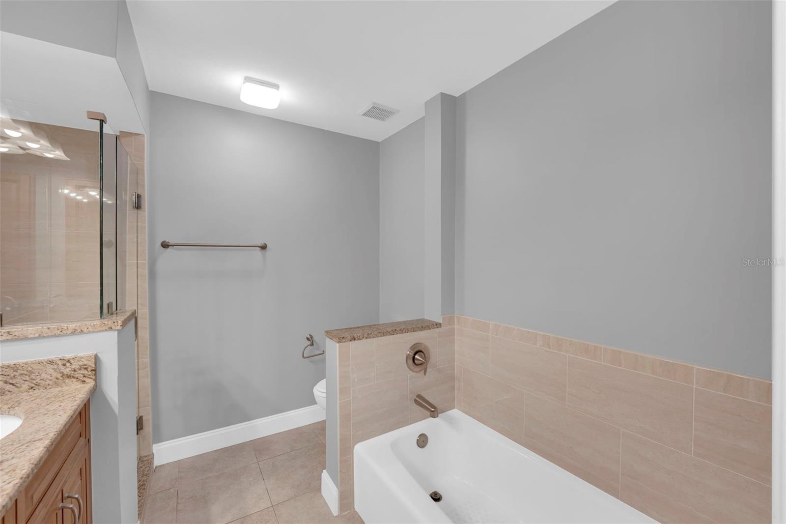 Image 19 of 36 For 7150 Golden Eagle Court 213