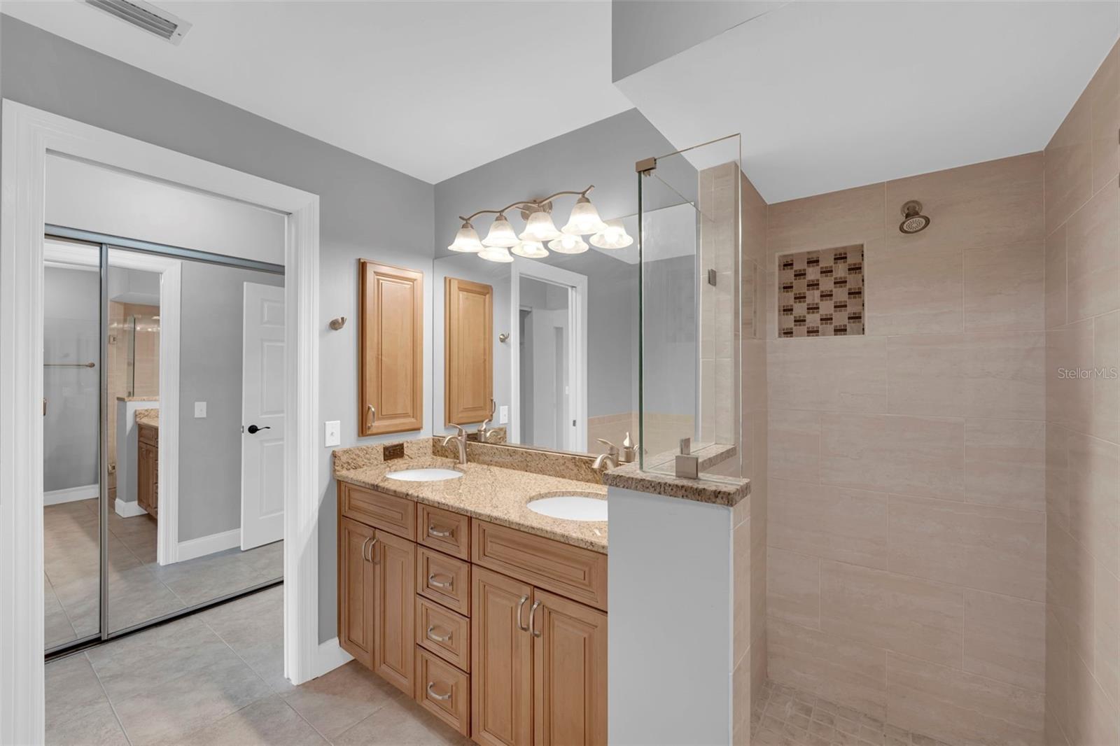 Image 20 of 36 For 7150 Golden Eagle Court 213