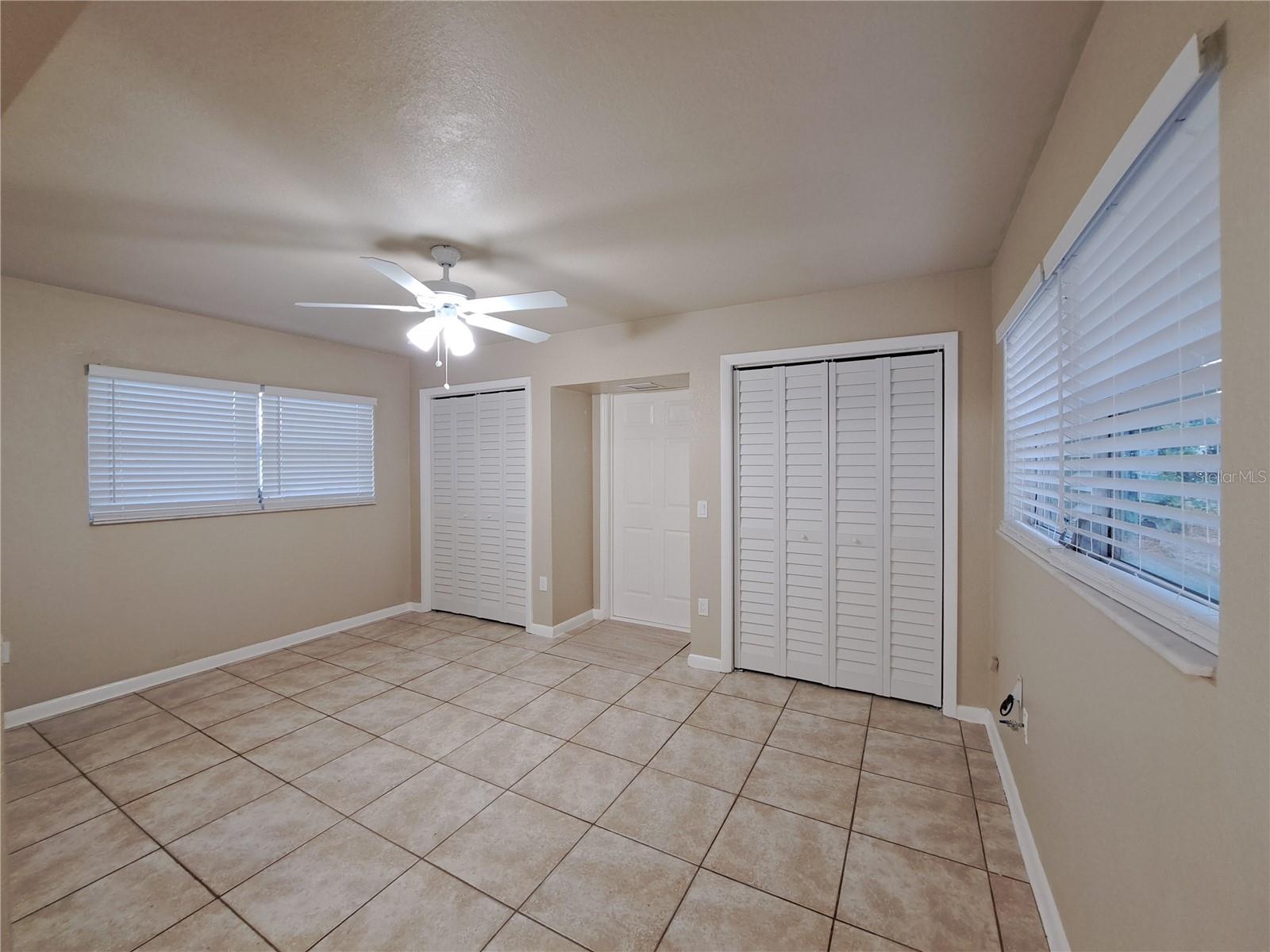 Image 18 of 26 For 3934 Conway Boulevard