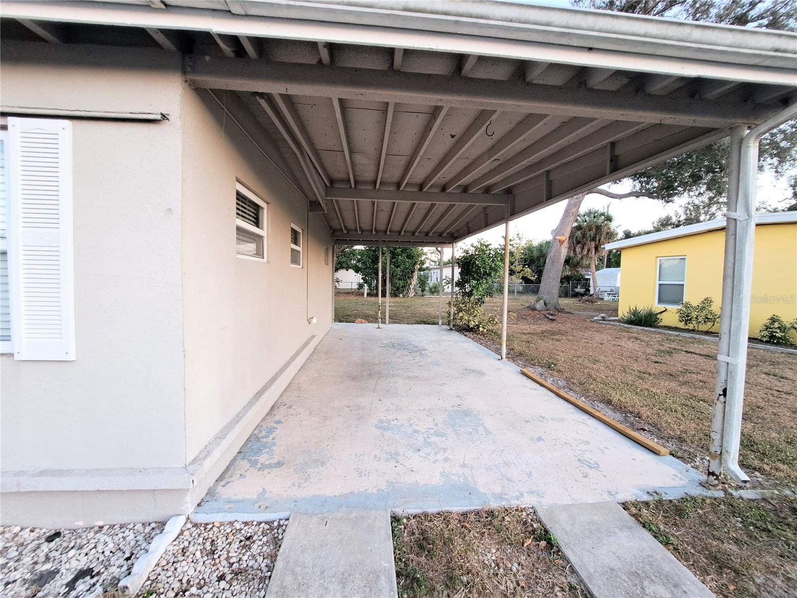 Image 24 of 26 For 3934 Conway Boulevard