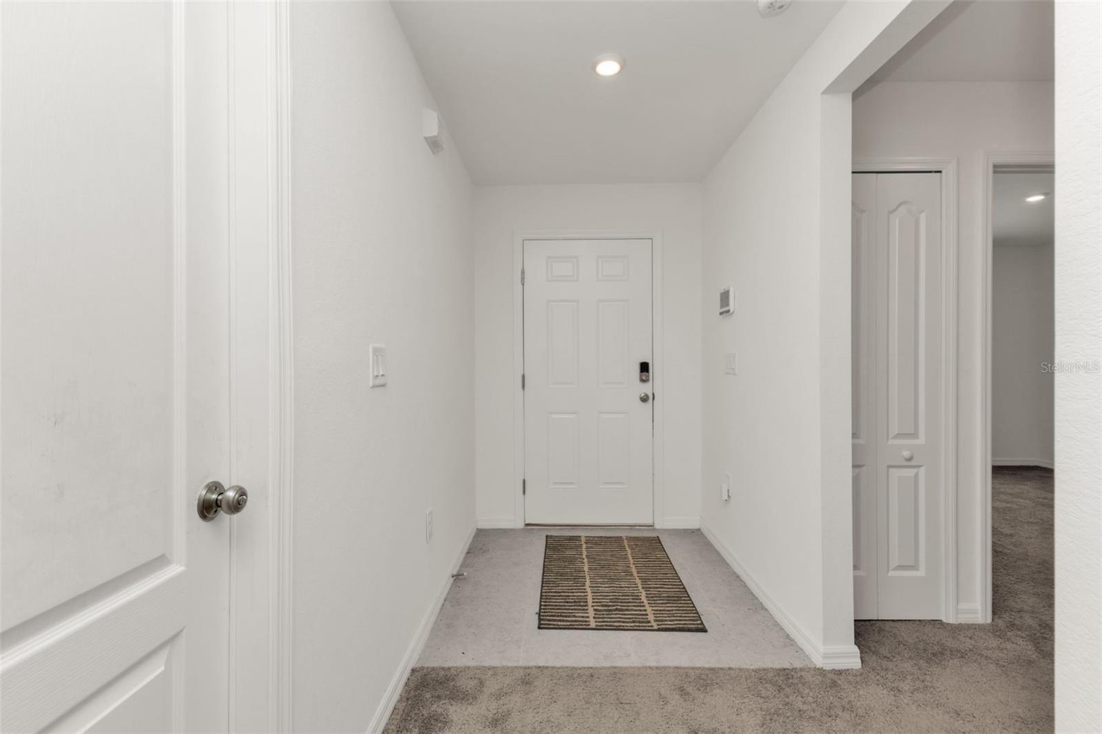 Image 5 of 34 For 1074 Marcus Street