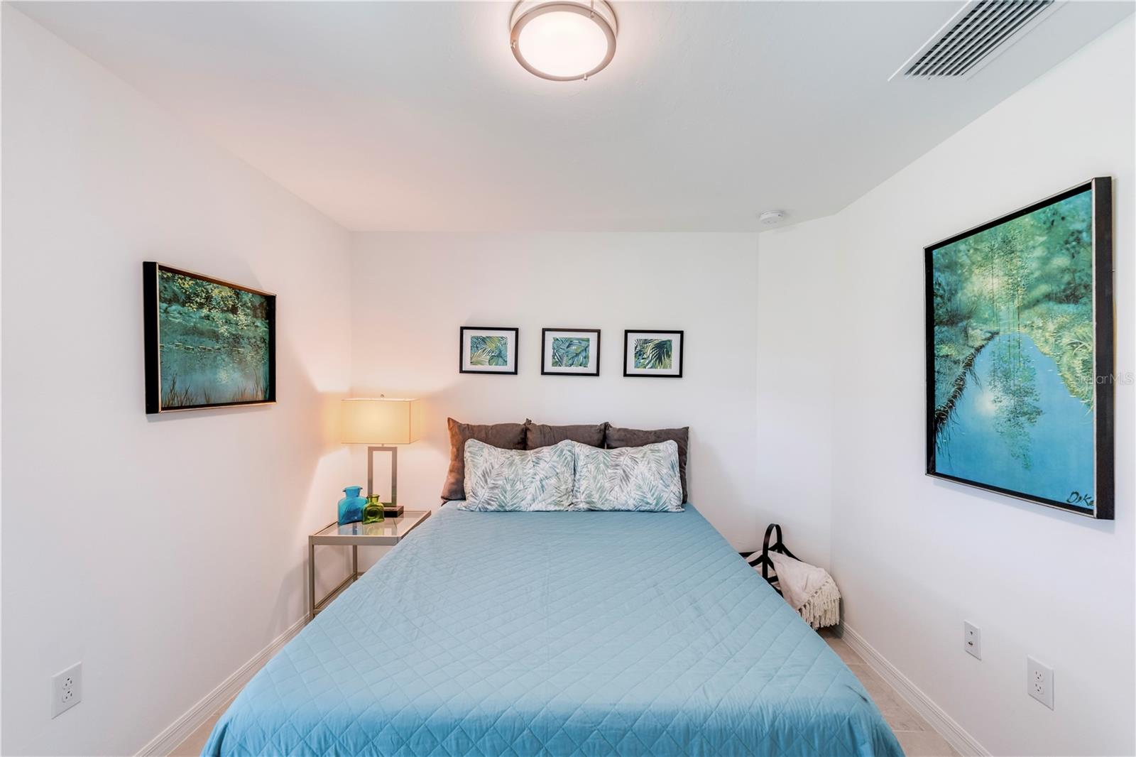 Image 18 of 45 For 3801 Treasure Oak Way