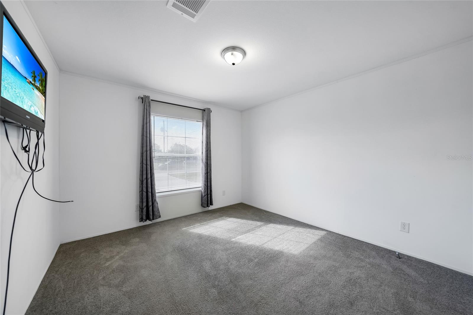 Image 17 of 57 For 1704 Clover Drive