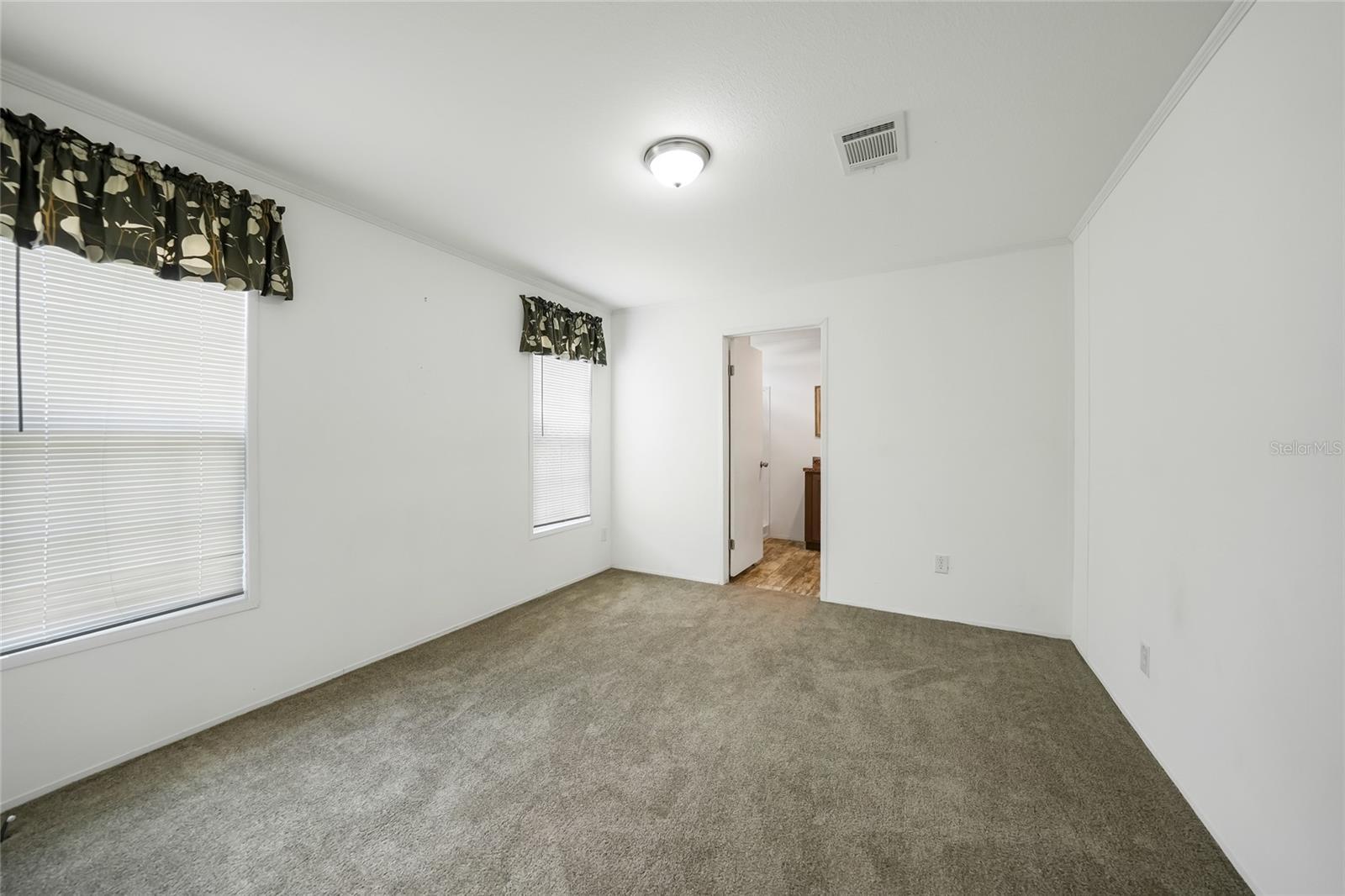 Image 21 of 57 For 1704 Clover Drive