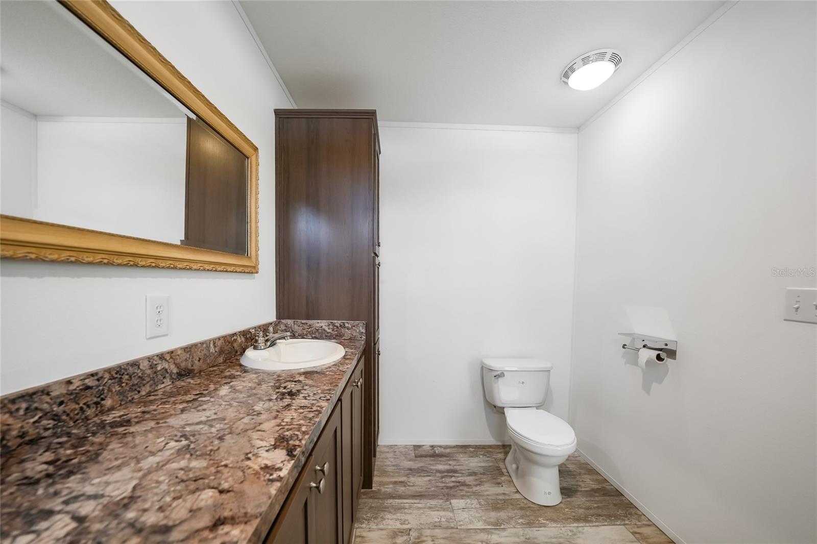 Image 26 of 57 For 1704 Clover Drive