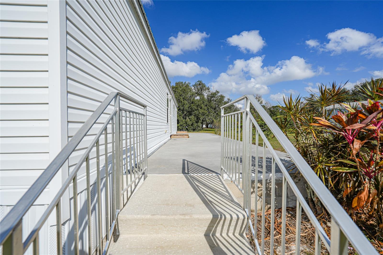 Image 45 of 57 For 1704 Clover Drive