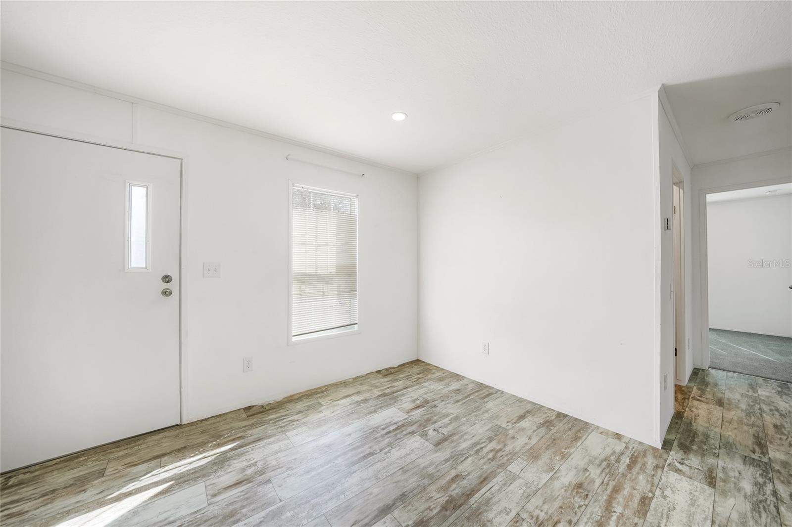 Image 9 of 57 For 1704 Clover Drive