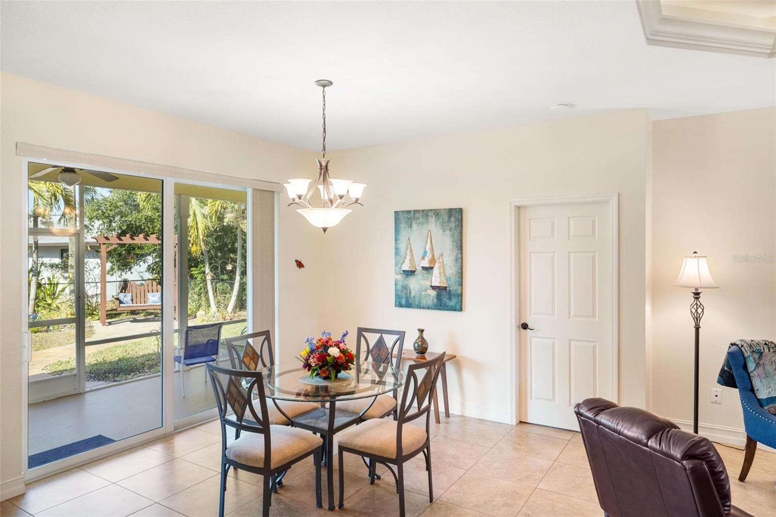 Image 11 of 44 For 1054 Arden Terrace Nw