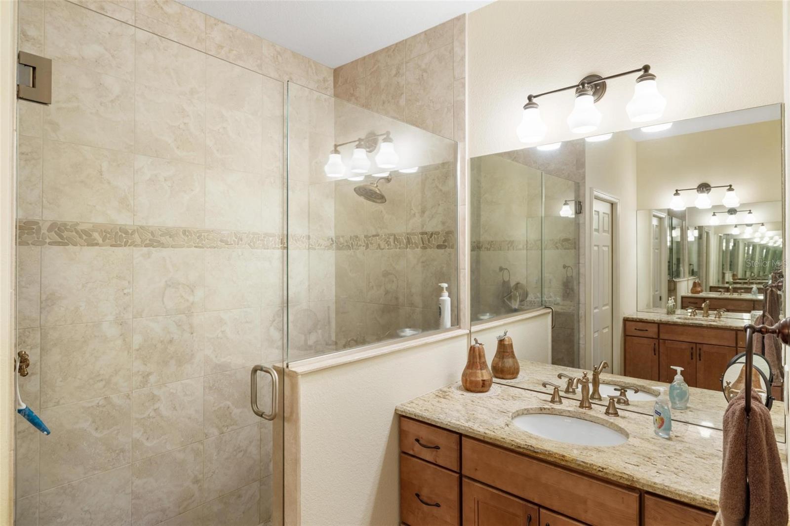 Image 23 of 44 For 1054 Arden Terrace Nw