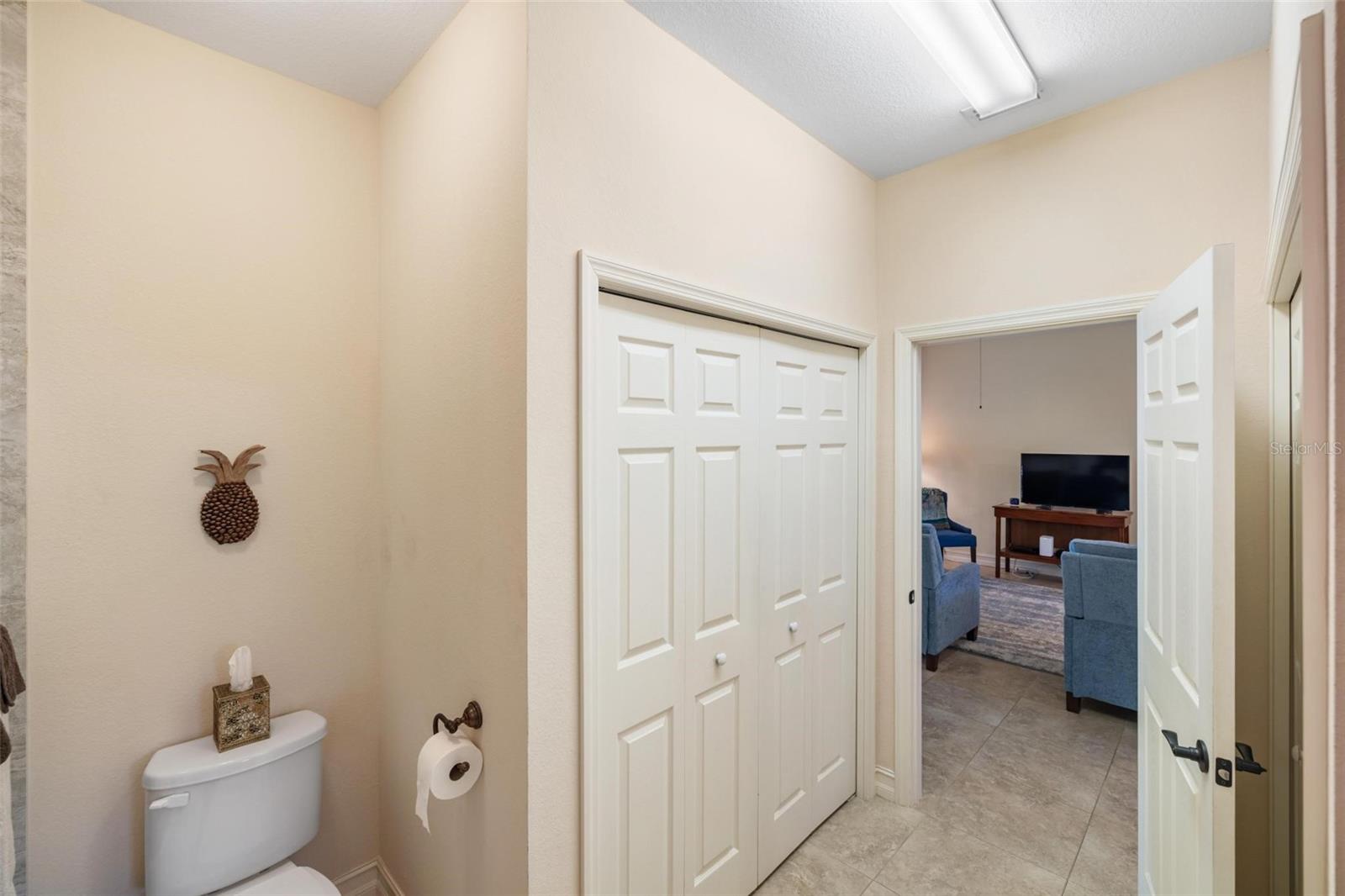 Image 27 of 44 For 1054 Arden Terrace Nw