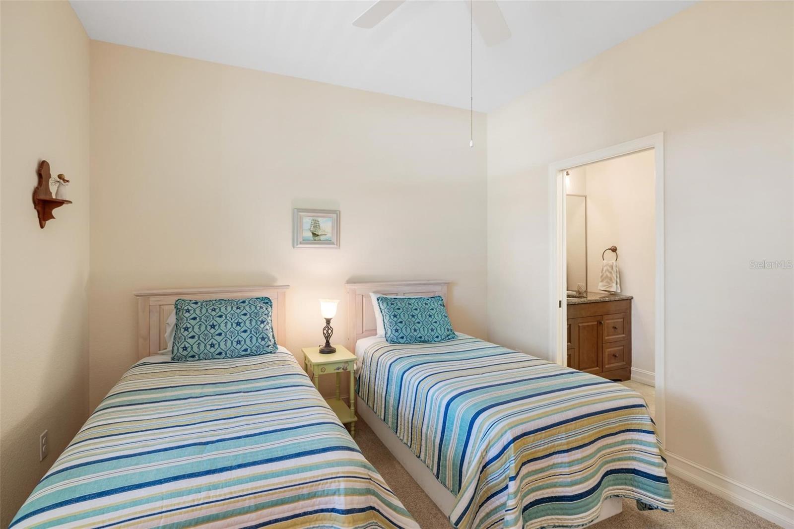 Image 35 of 44 For 1054 Arden Terrace Nw