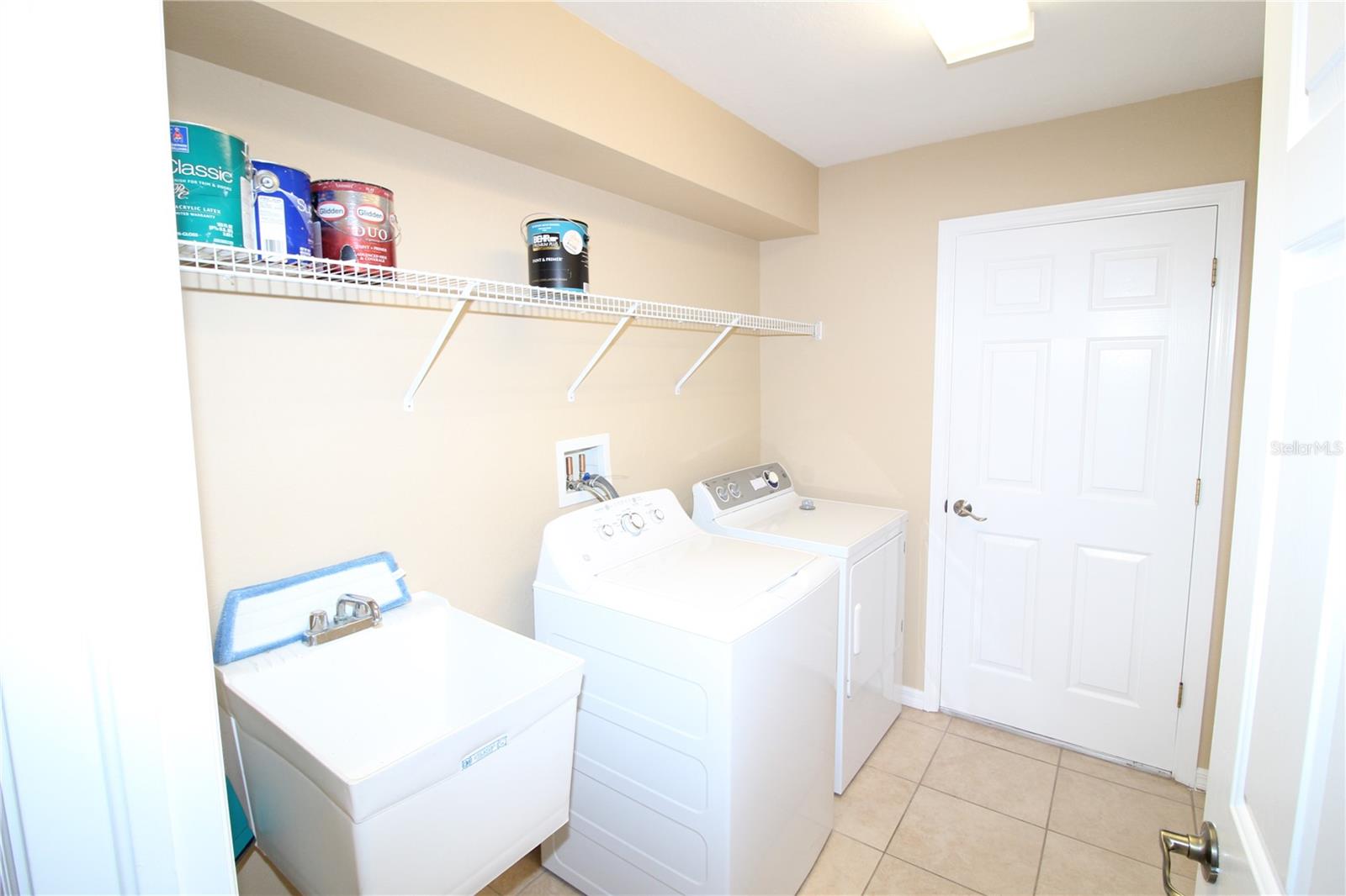 Image 14 of 23 For 1647 Lace Terrace