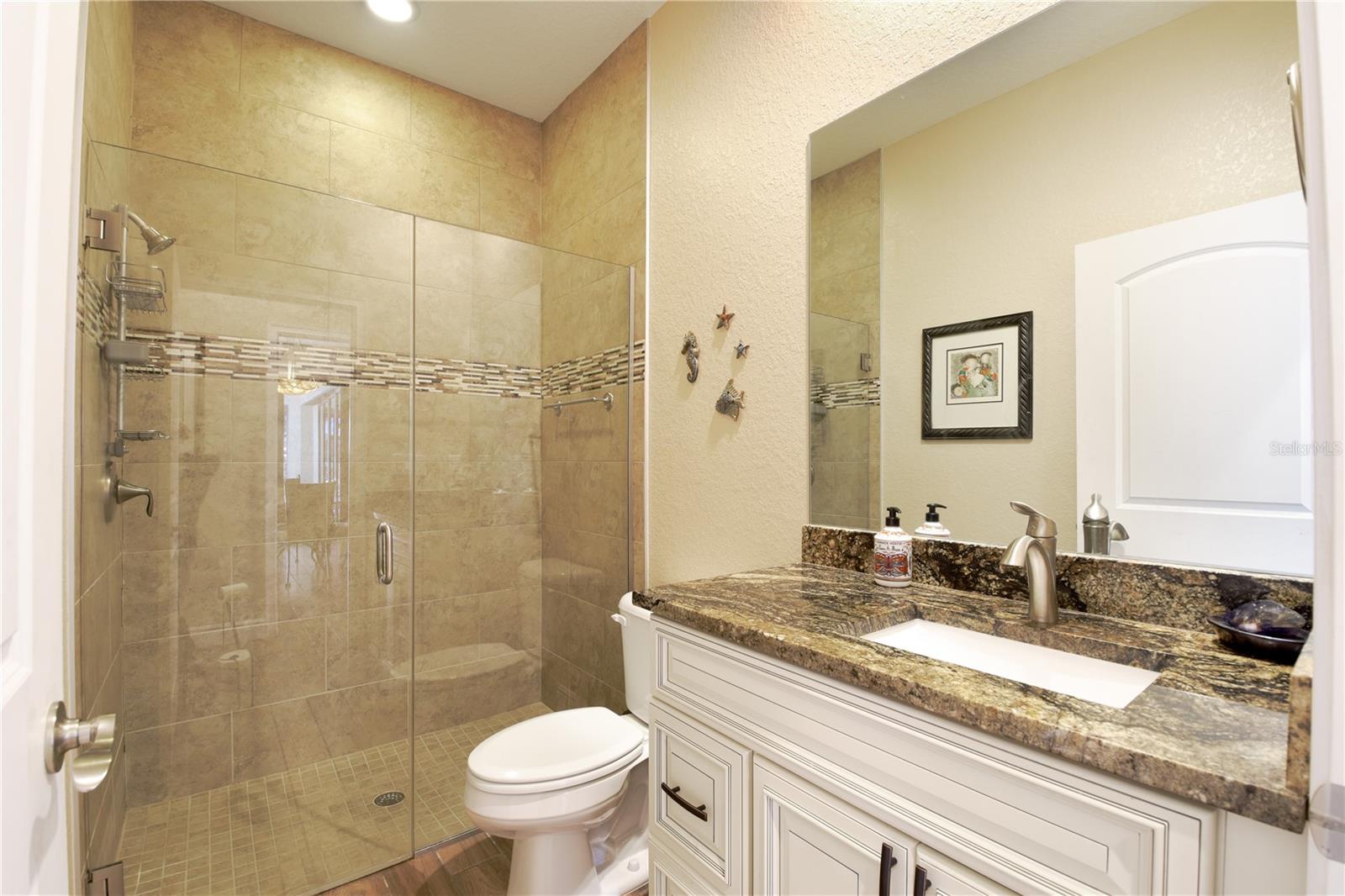 Image 14 of 46 For 2353 Sofia Lane