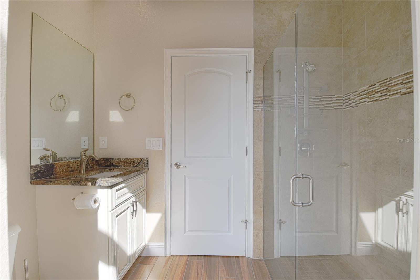 Image 16 of 46 For 2353 Sofia Lane