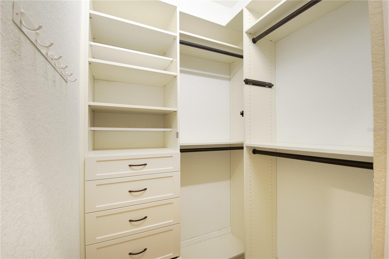 Image 9 of 46 For 2353 Sofia Lane