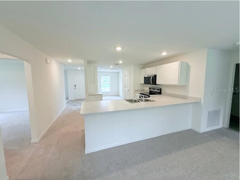 Image 5 of 16 For 10 Ryland Drive