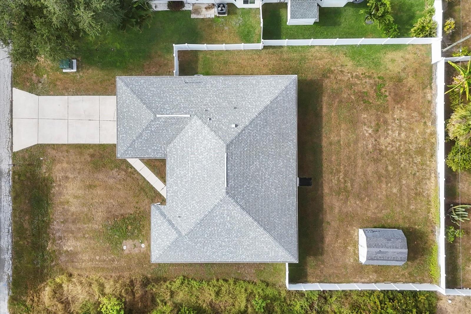 Image 11 of 38 For 18388 Robinson Avenue