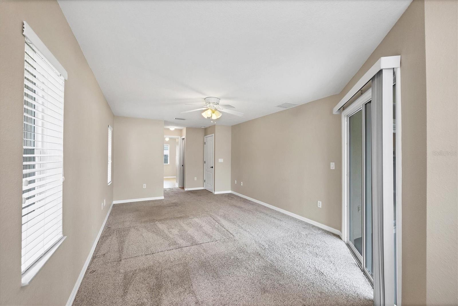 Image 25 of 38 For 18388 Robinson Avenue