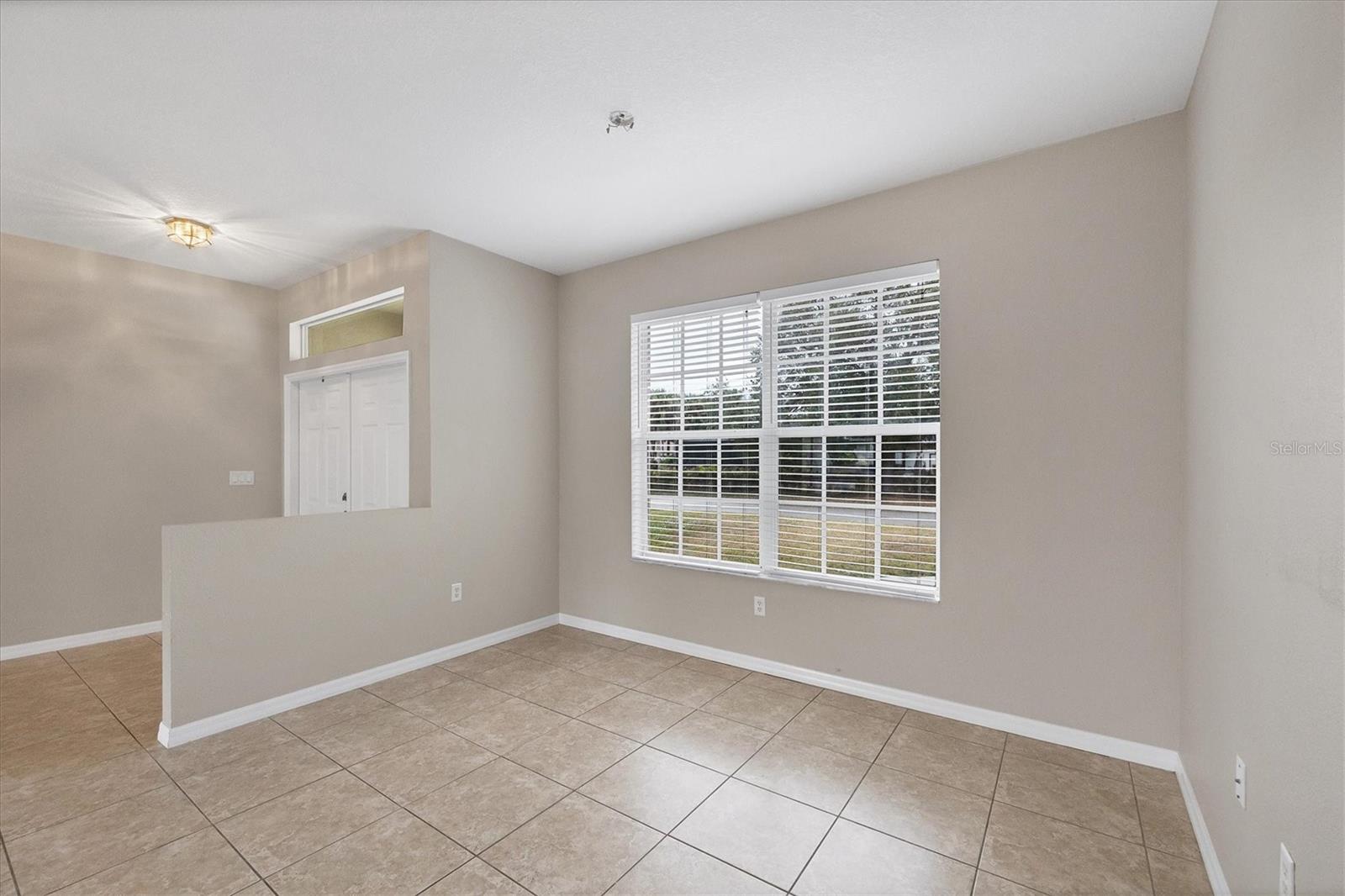 Image 30 of 38 For 18388 Robinson Avenue