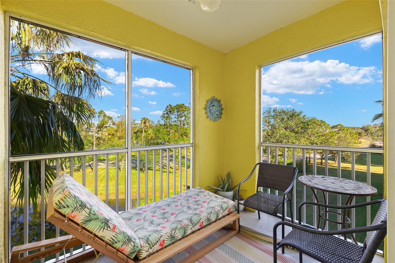 Image 6 of 17 For 2060 Willow Hammock Circle 304