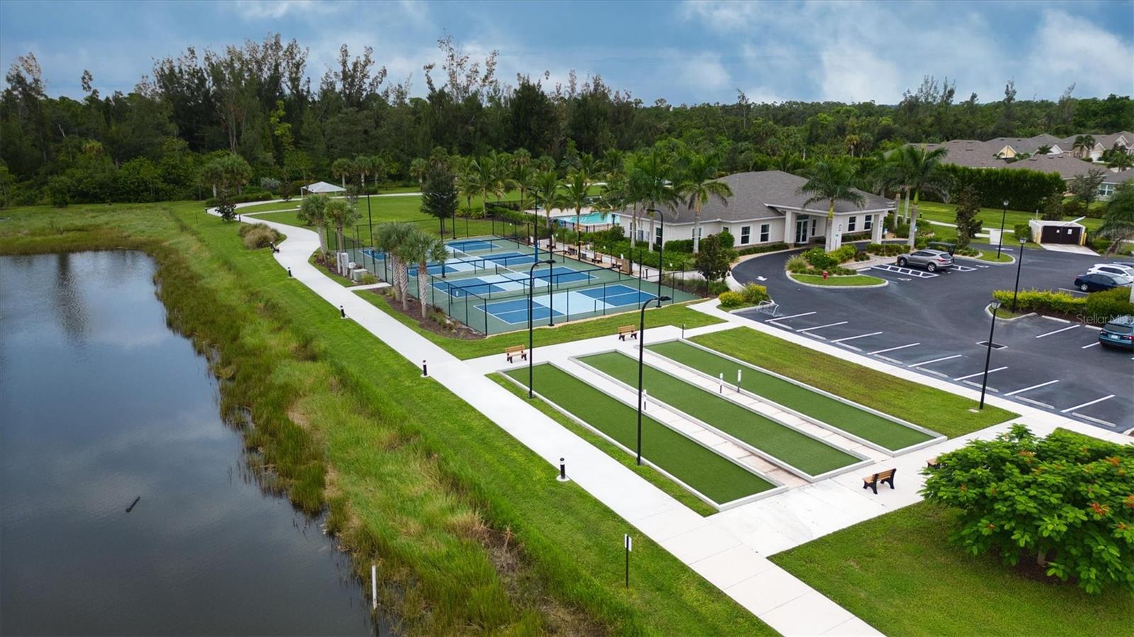 Image 68 of 74 For 25312 Lenox Circle