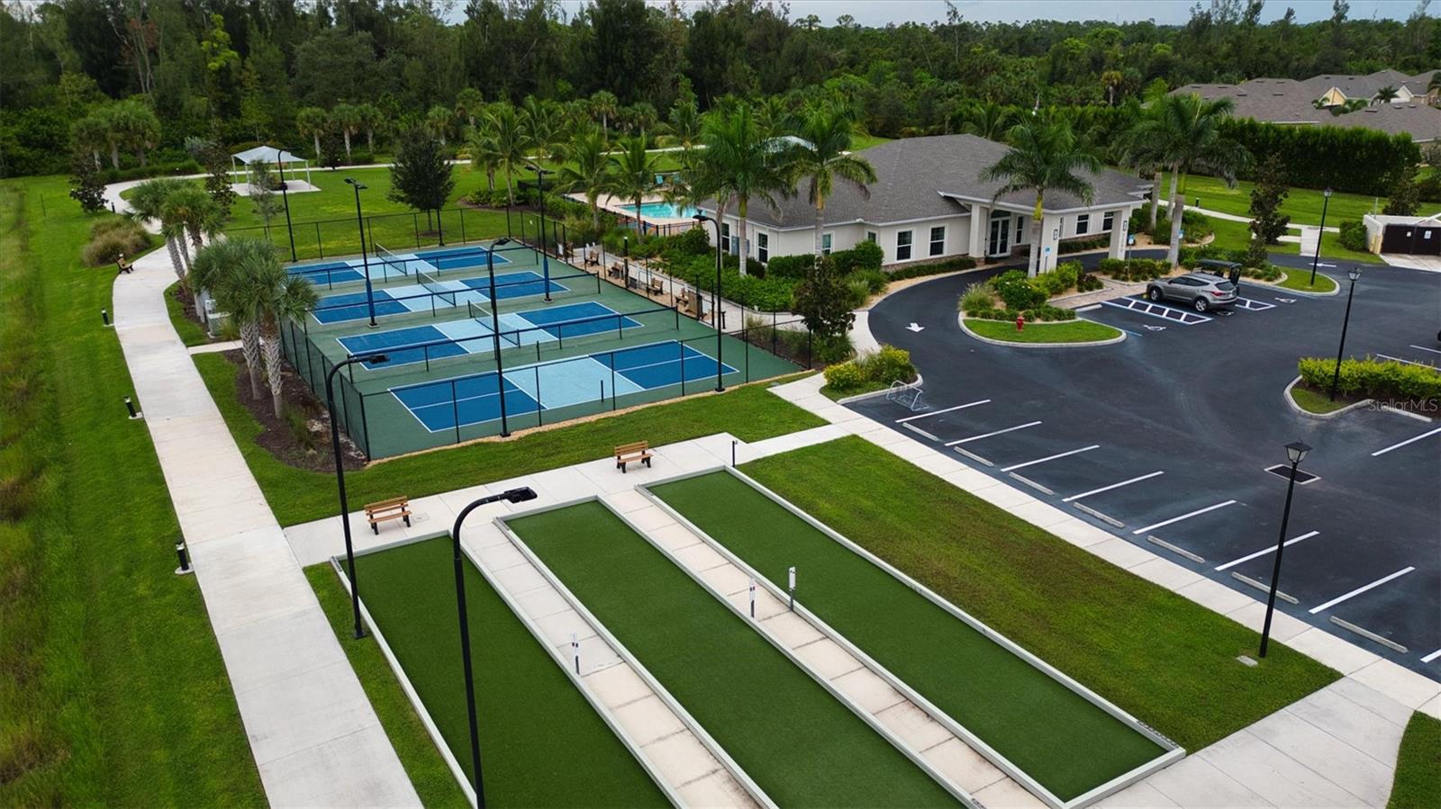 Image 73 of 74 For 25312 Lenox Circle