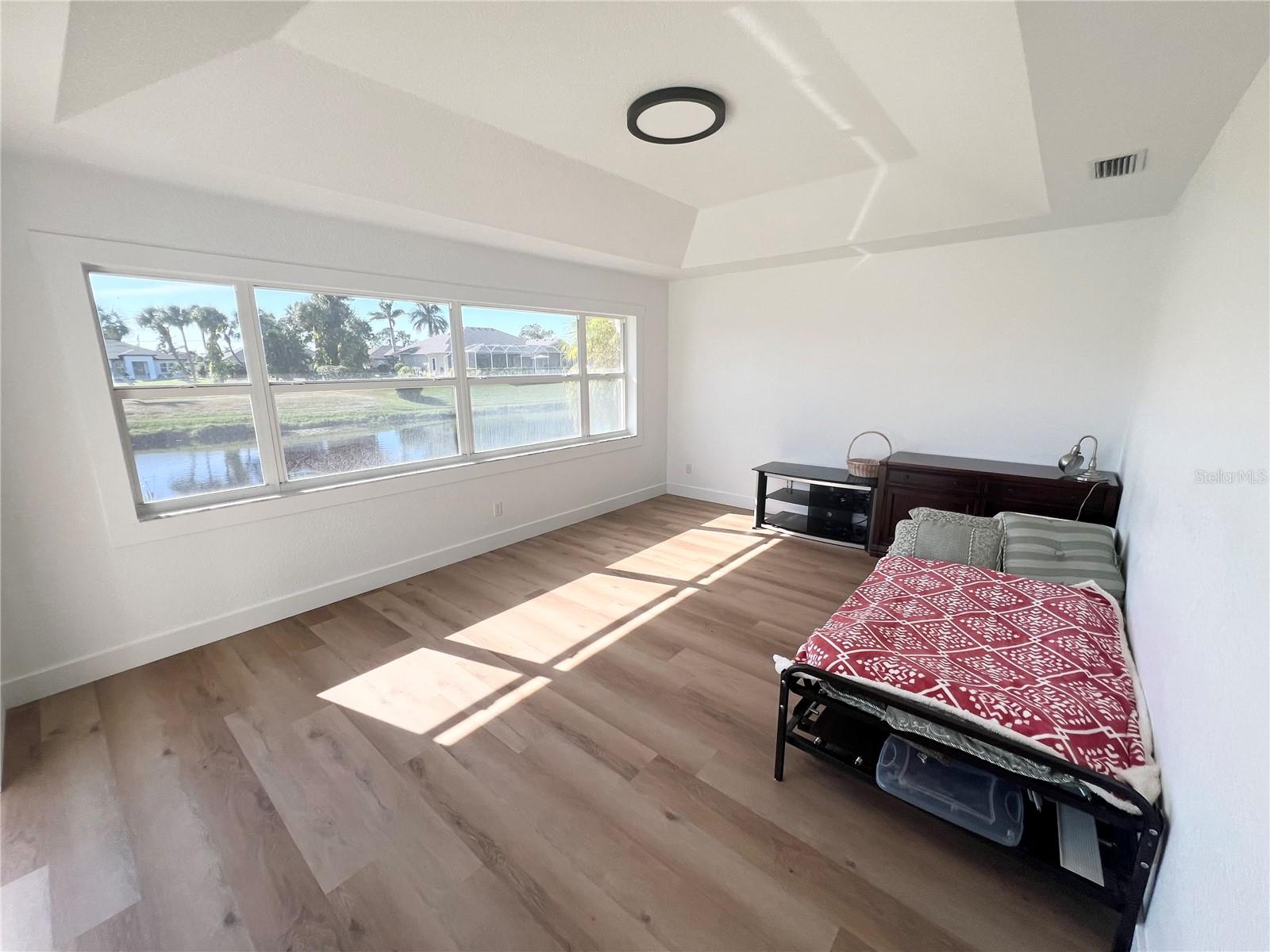 Image 8 of 21 For 255 Medalist Road