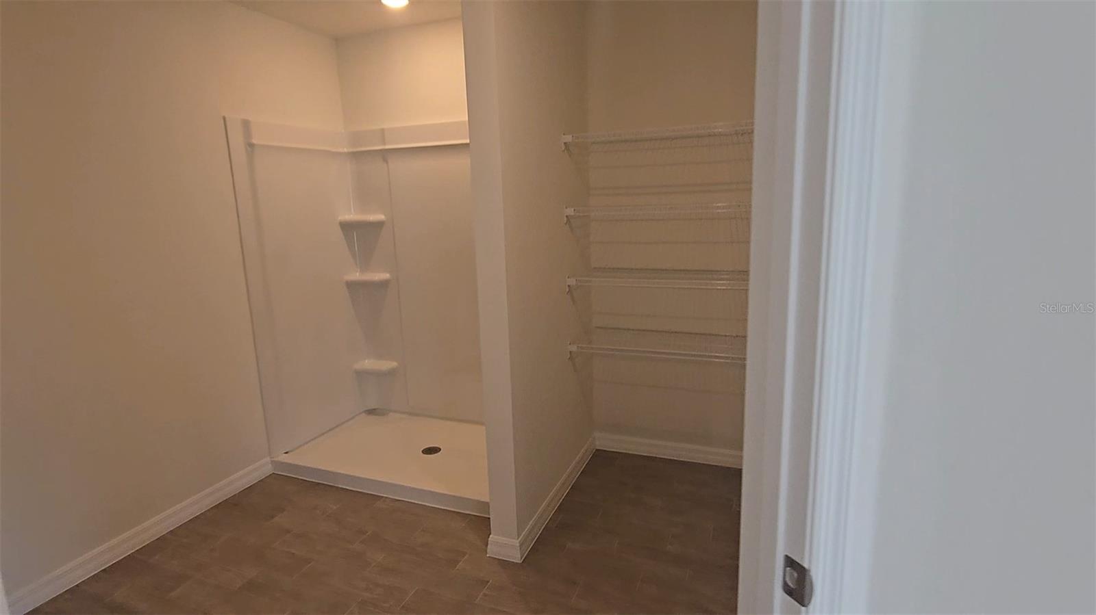 Image 10 of 32 For 328 Elderberry Court