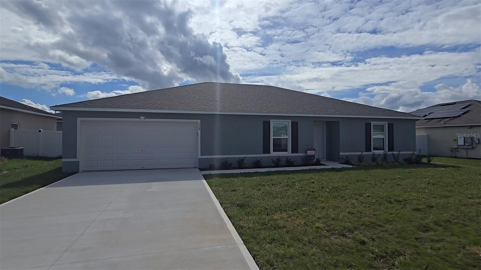 Image 21 of 32 For 328 Elderberry Court