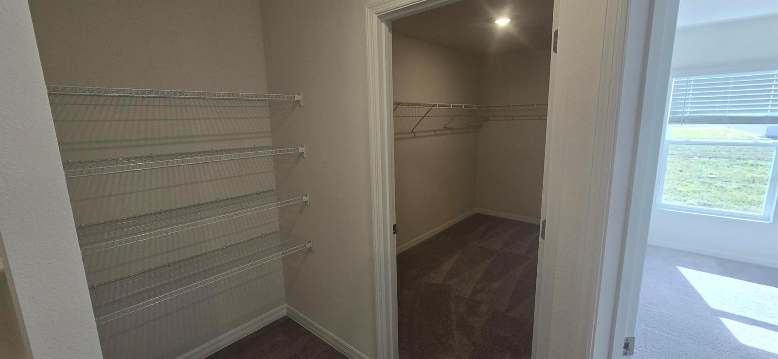 Image 24 of 32 For 328 Elderberry Court