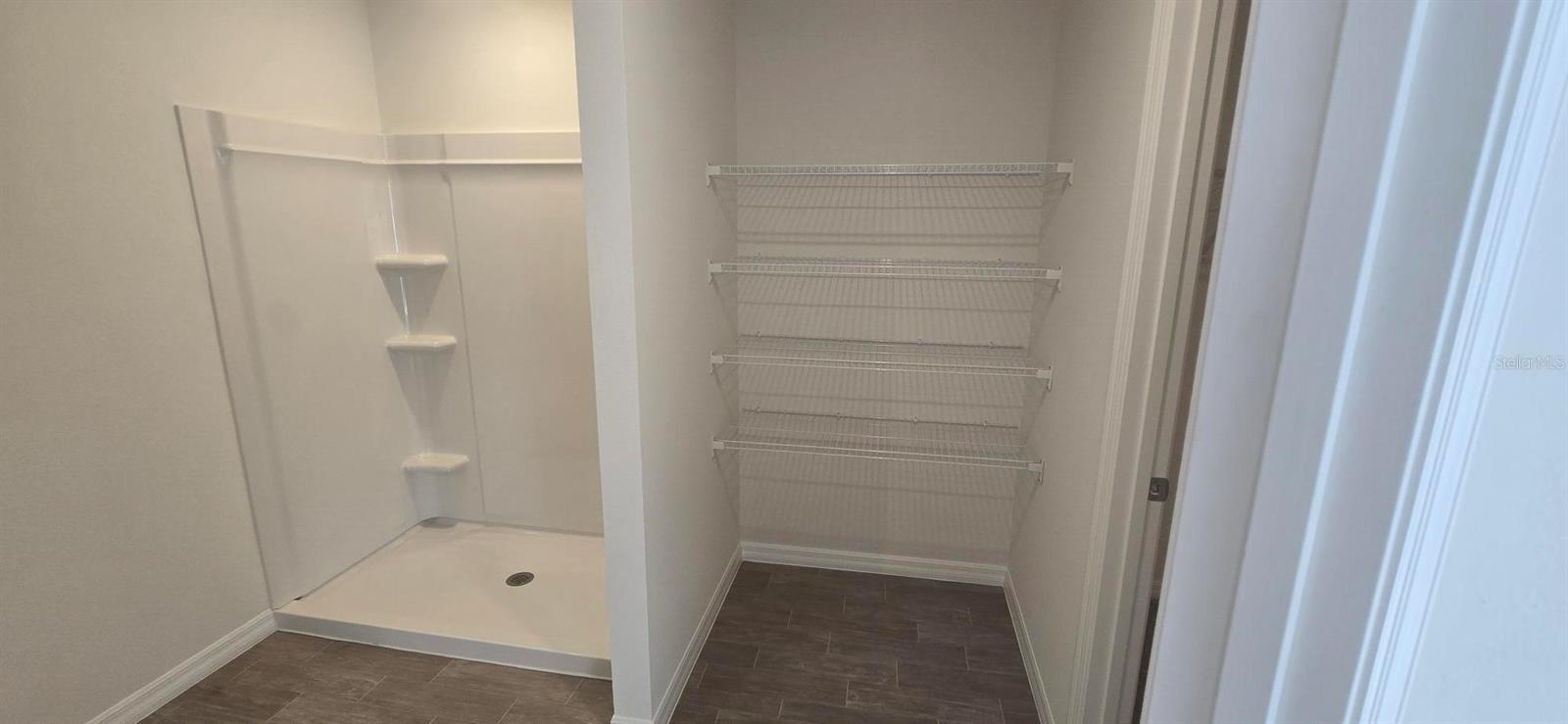 Image 25 of 32 For 328 Elderberry Court