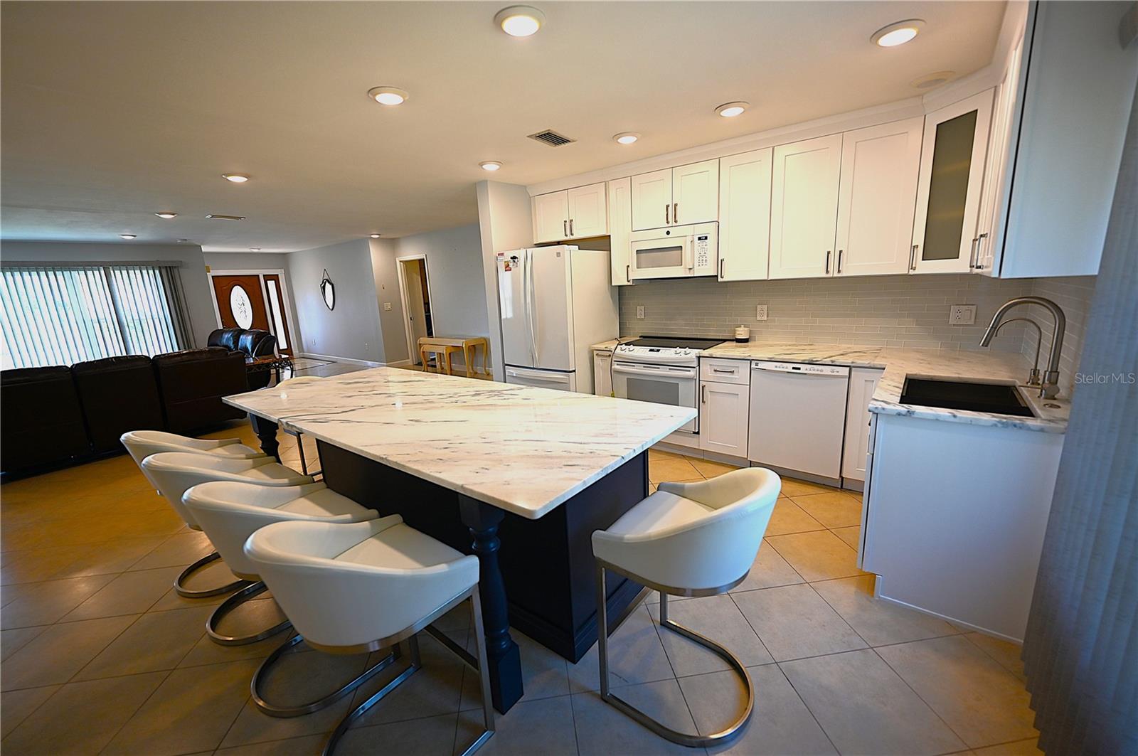 Image 12 of 37 For 12133 Madrid Avenue