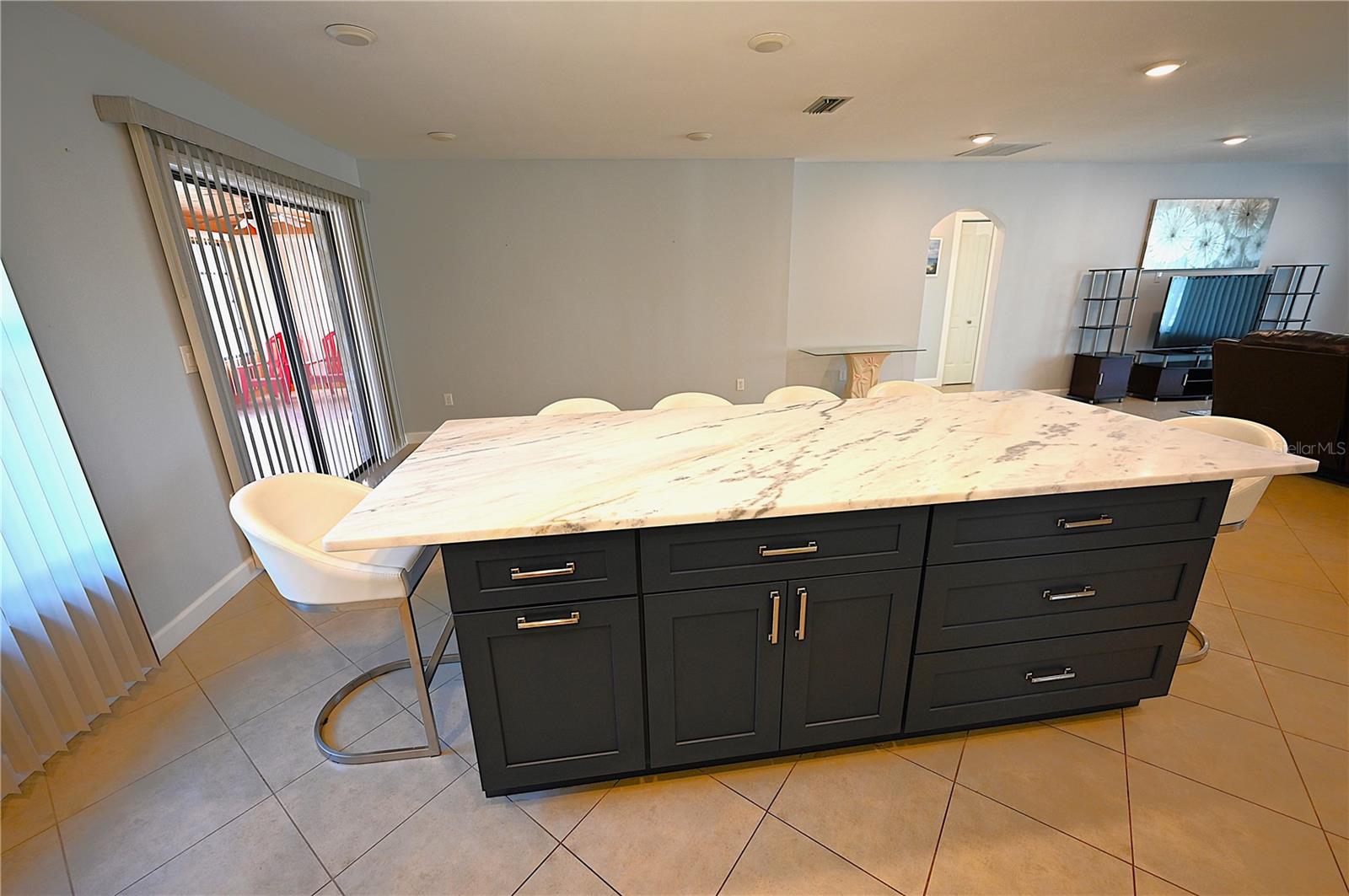 Image 15 of 37 For 12133 Madrid Avenue