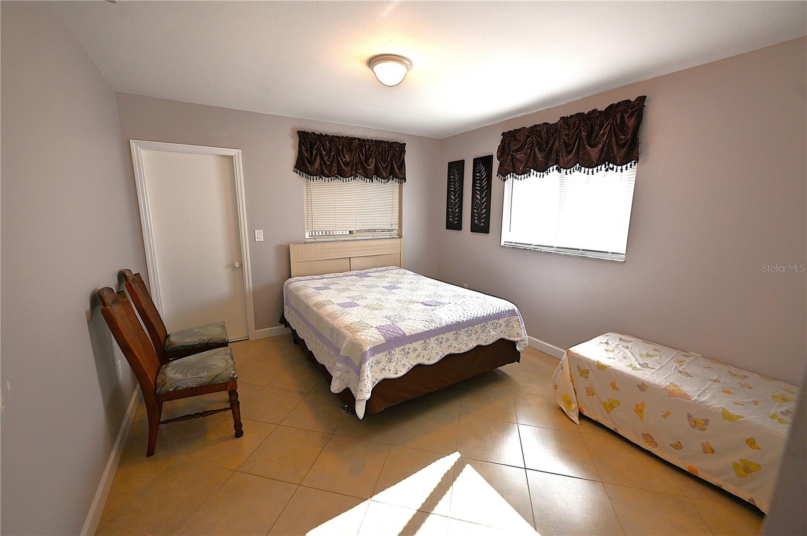 Image 25 of 37 For 12133 Madrid Avenue