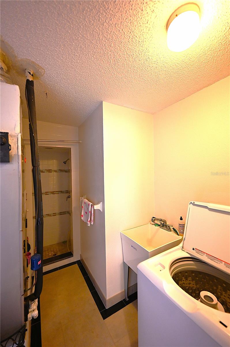 Image 31 of 37 For 12133 Madrid Avenue