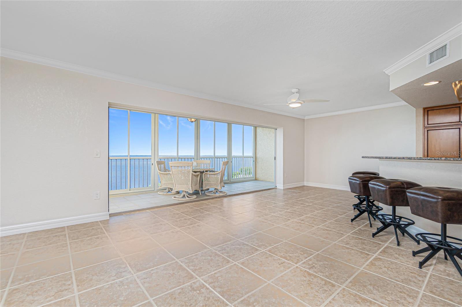 Image 13 of 56 For 101 Marion Court 222