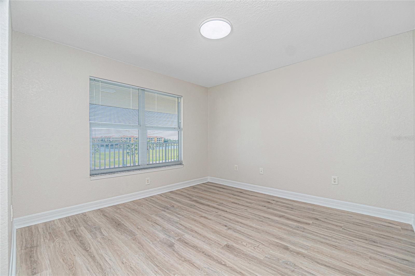 Image 39 of 56 For 101 Marion Court 222