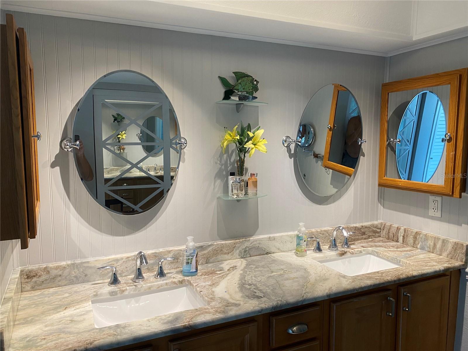 Image 23 of 48 For 2297 Harbour Drive